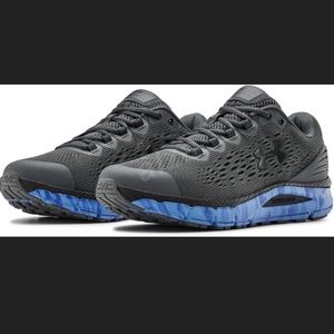 Under Armour Charged Intake 4 Mens workout/running sneaker size 11 Blue and Gray